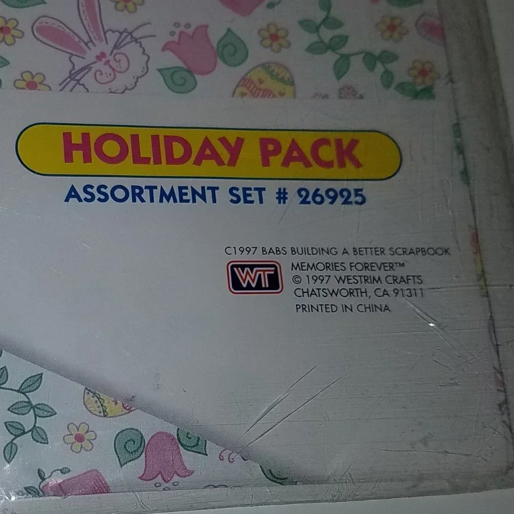 NEW Memories Forever Holiday 10 Scrapbook Pages 8.5x11 Easter Valentine Fall VTG